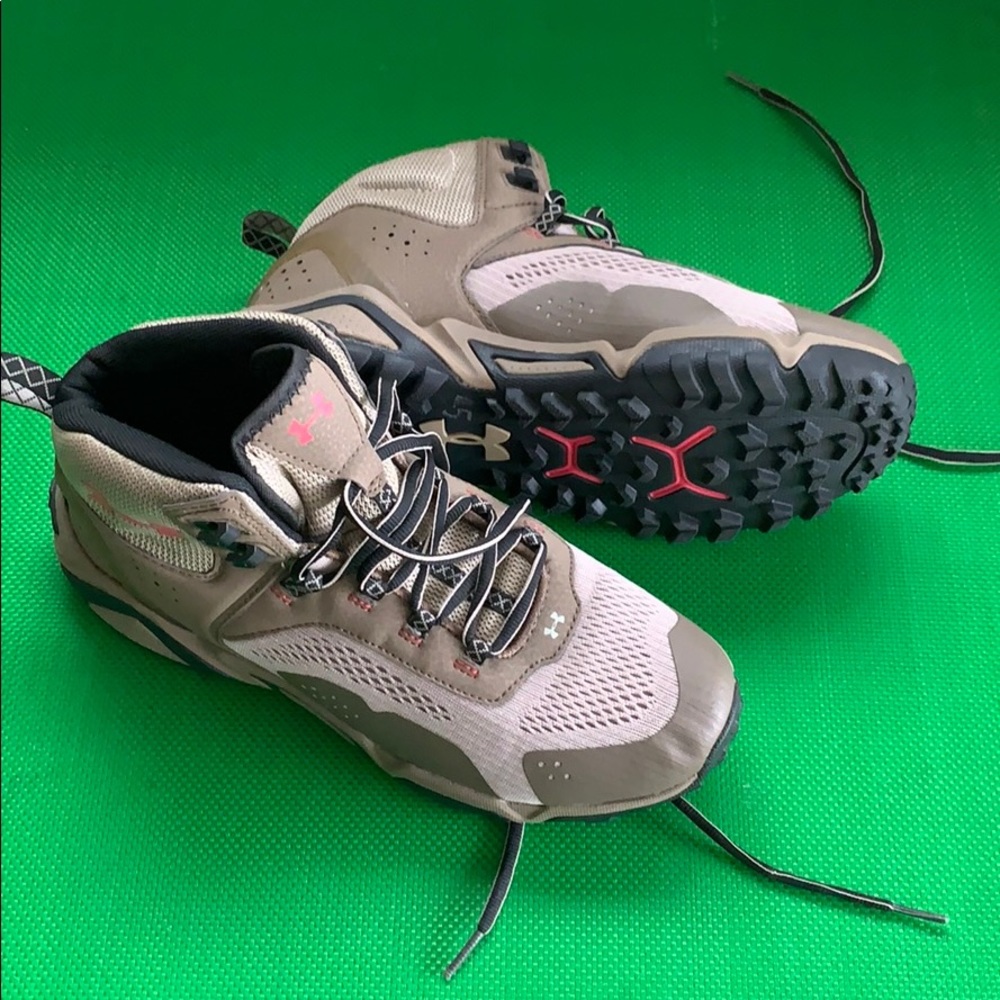 BRAND NEW UNDER ARMOUR HIKING BOOTS